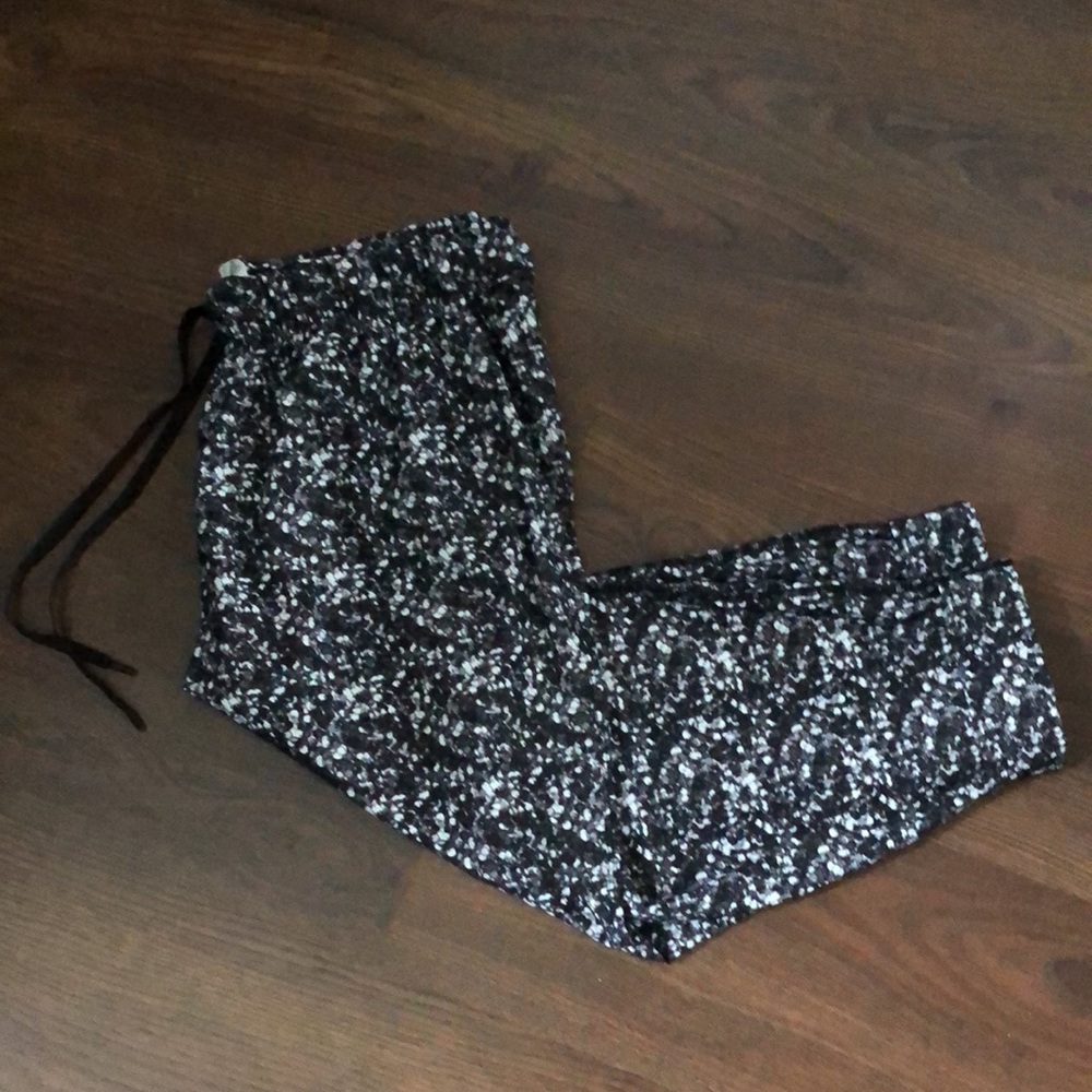 Lululemon Crop Pants size 8